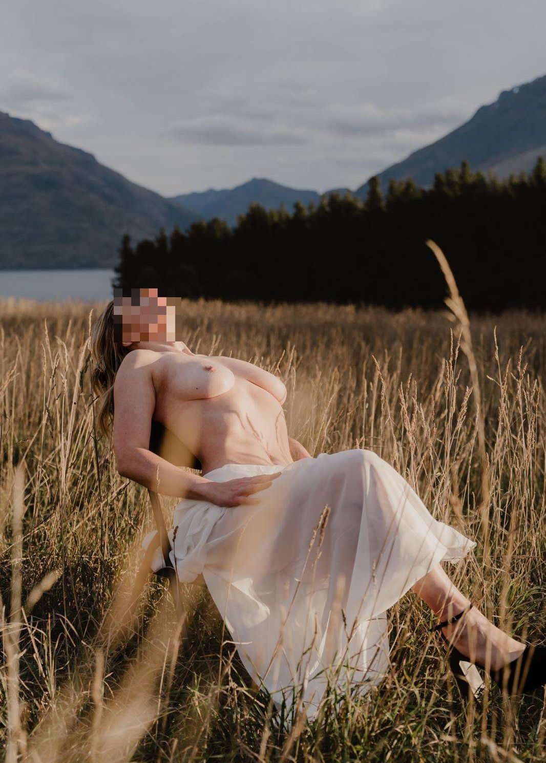 Emma Kent - Queenstown Escort | Independent Private Escort - Gallery Photo 2